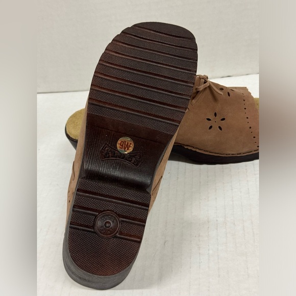 Women’s White Mountain clog style slip on sandals new size 9W - Picture 8 of 9